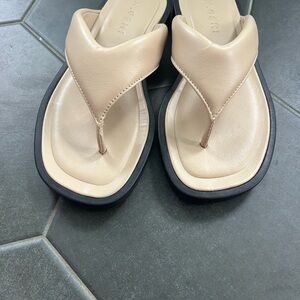 Chic Beige Women's Sandals